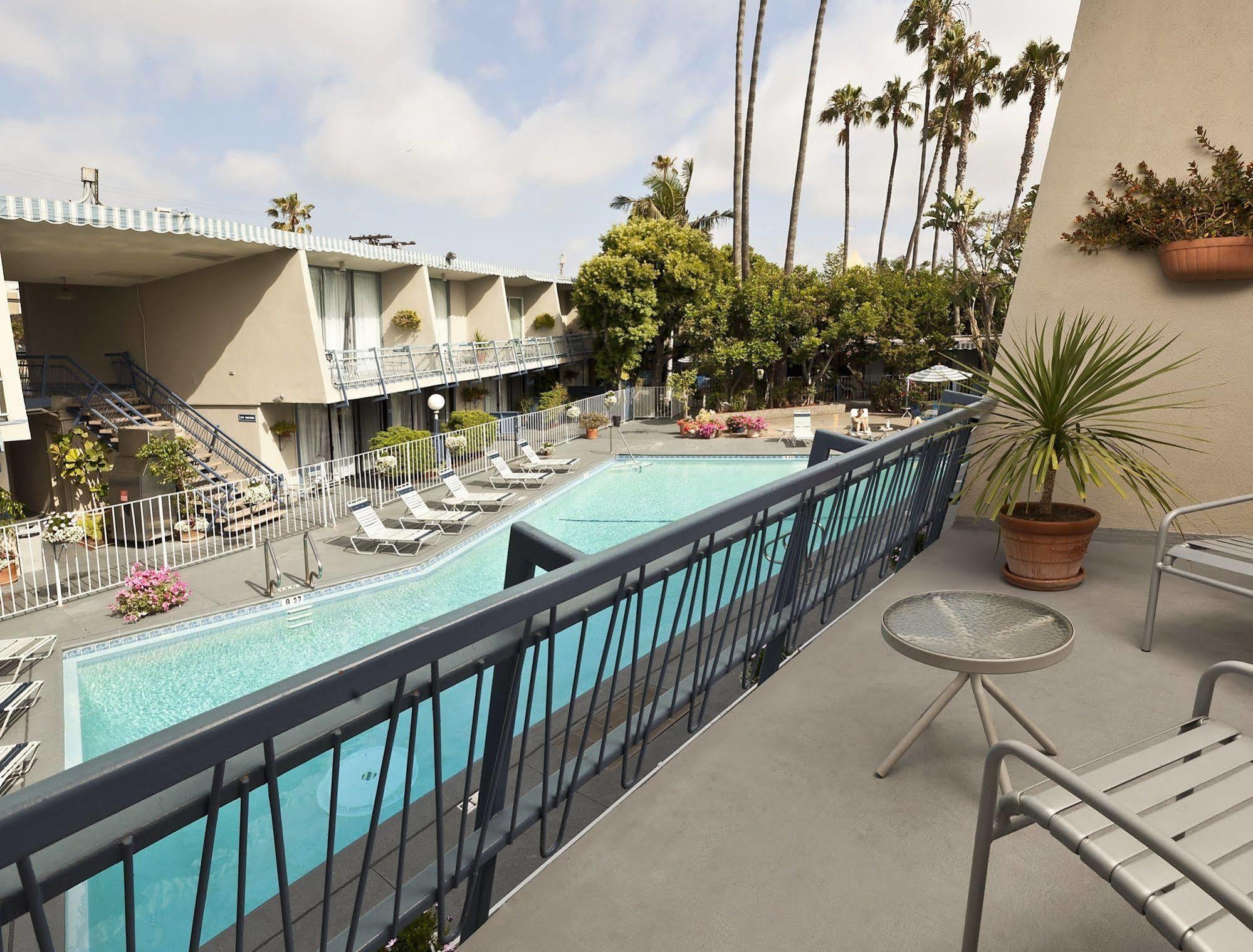 Travelodge Hotel At Lax Los Angeles Luaran gambar