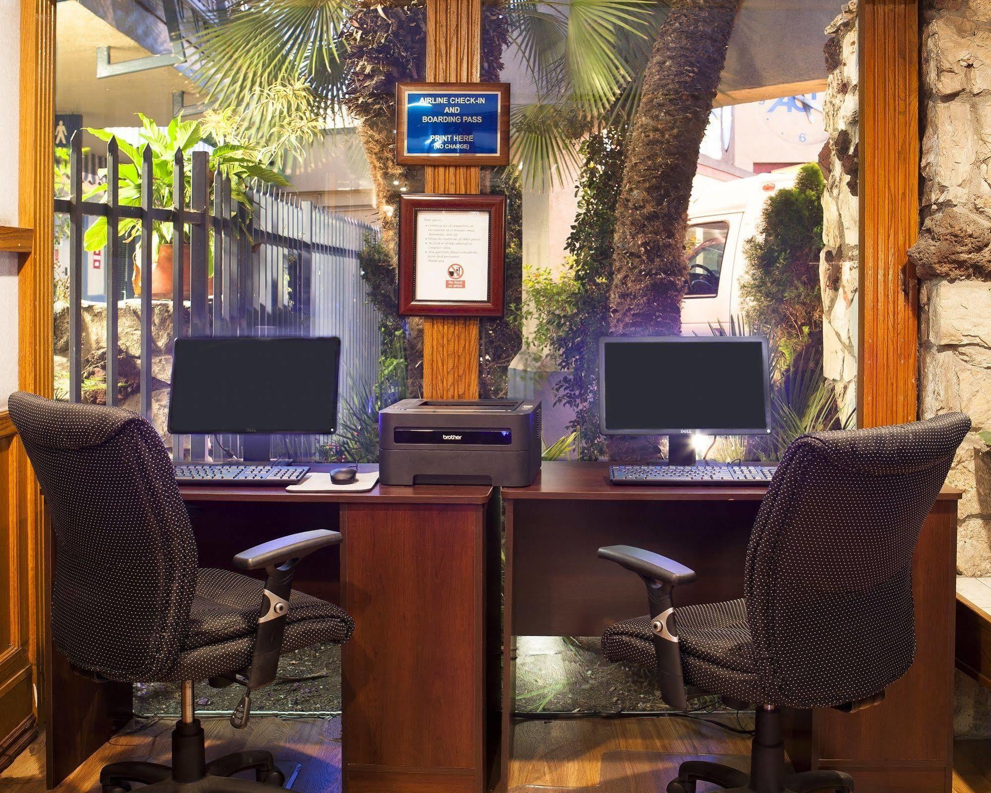 Travelodge Hotel At Lax Los Angeles Luaran gambar